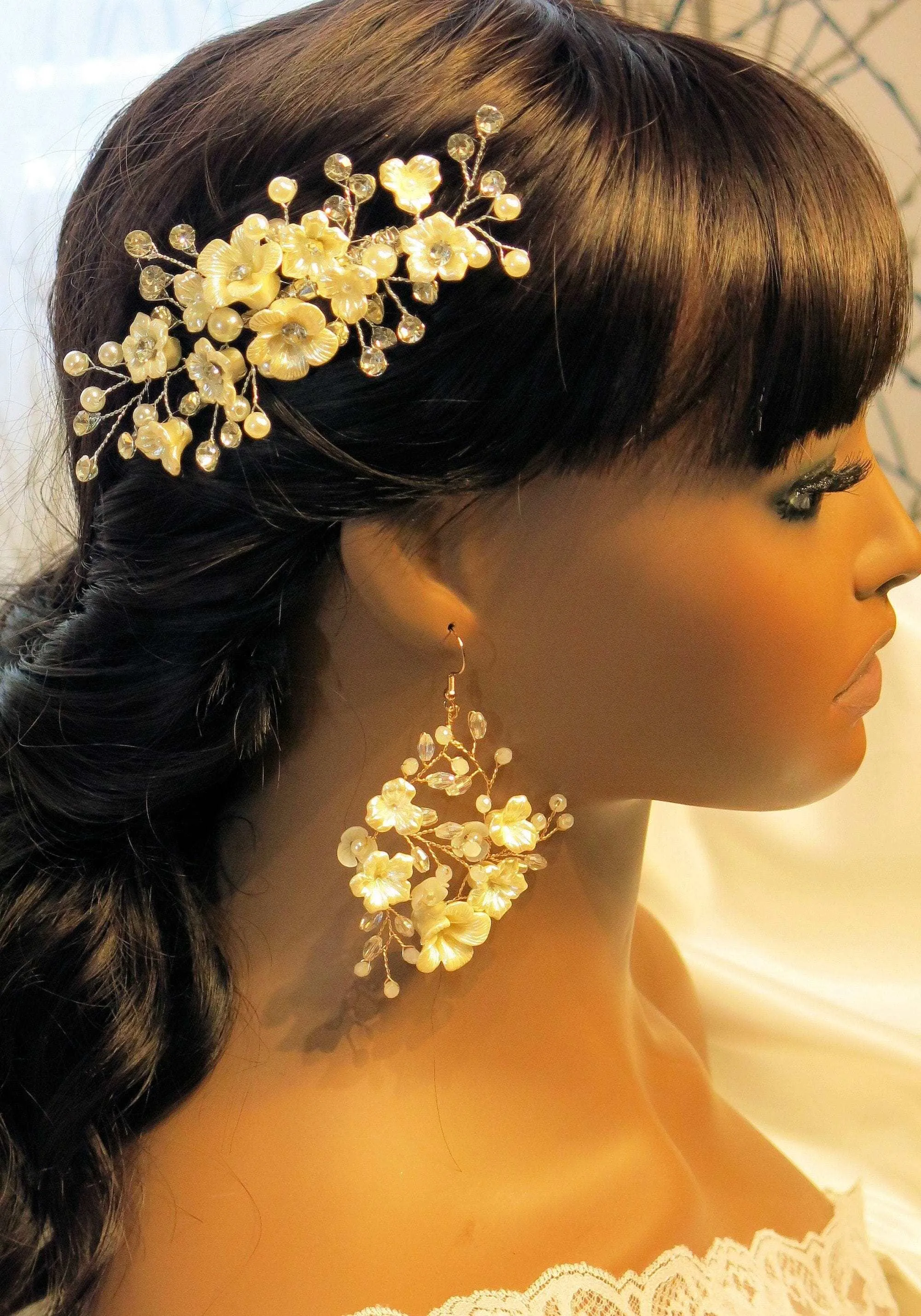 Abalone Pearl Flower Alligator Hairclip, Bridal Rhinestone Hair Accessory, Wedding Crystal Pearl Floral Hair Clip