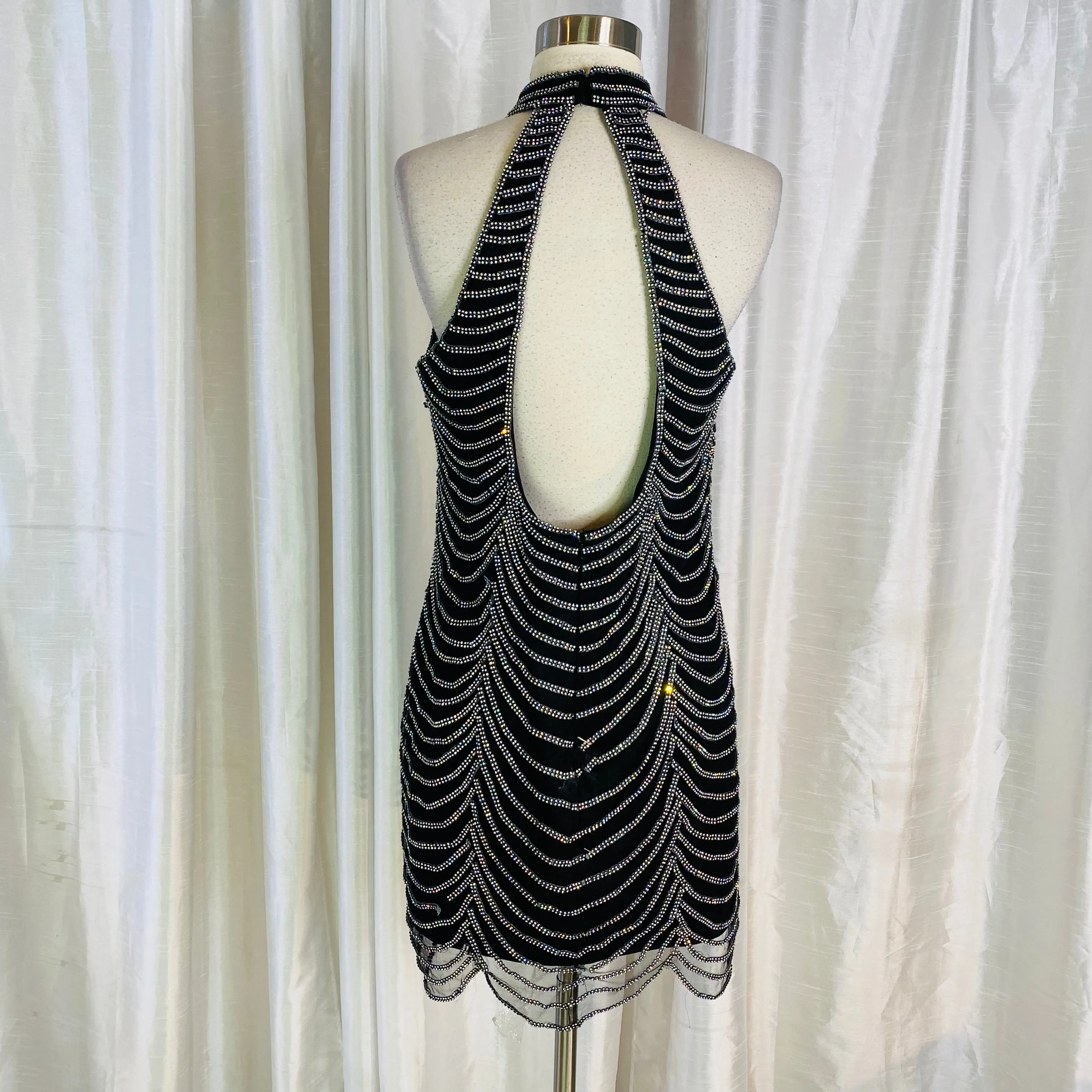 ANNY LEE Black High Neckline Crystal Embellished Short Cocktail Dress Size XL