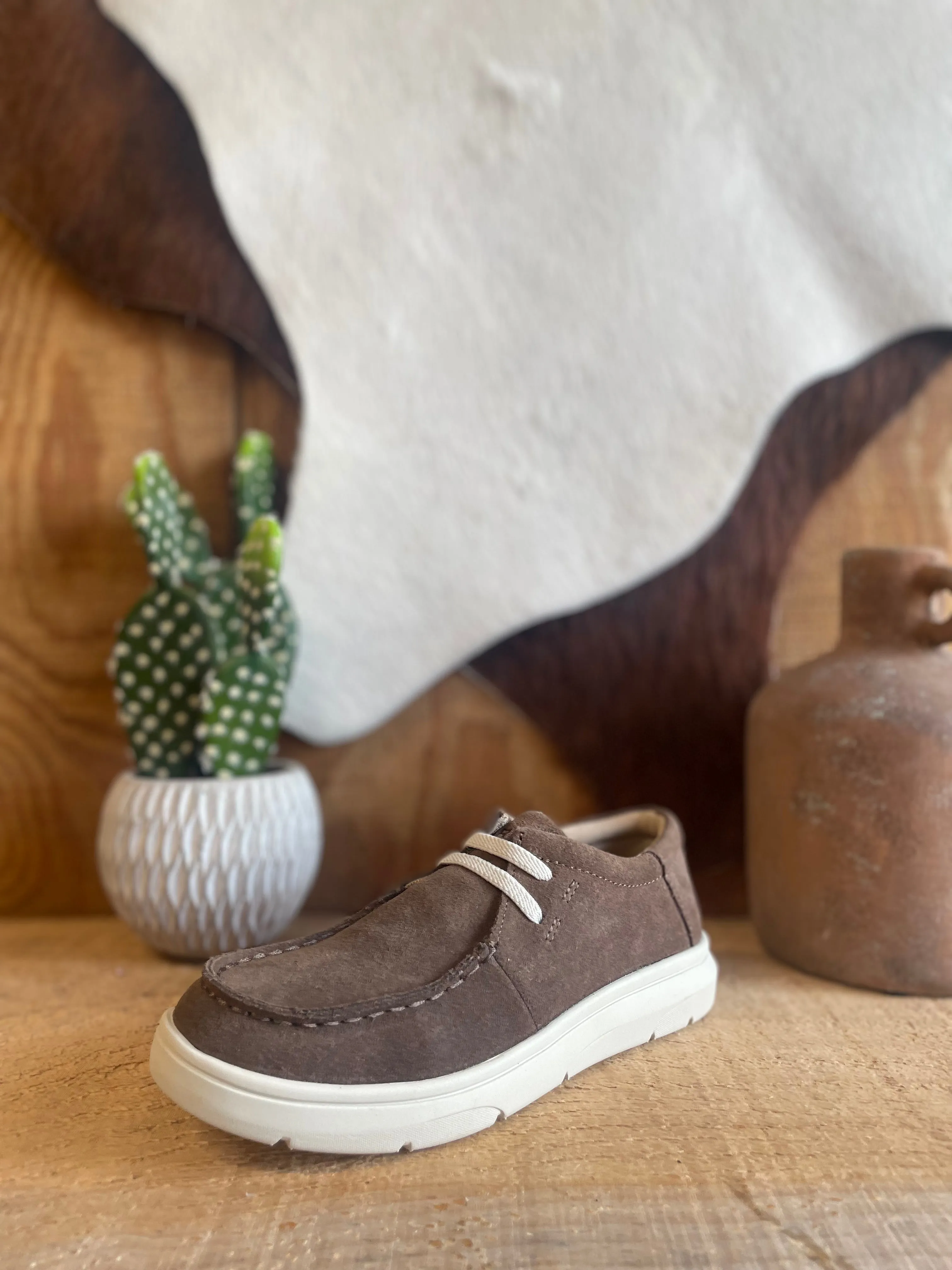 ARIAT YOUTH HILO BROWN BOMBER SUEDE SHOE