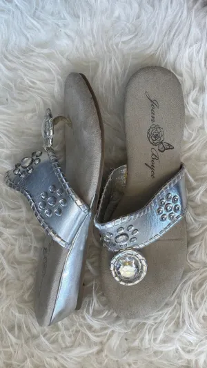 Beaded Small Wedge Sandals