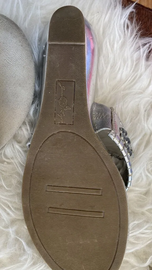 Beaded Small Wedge Sandals