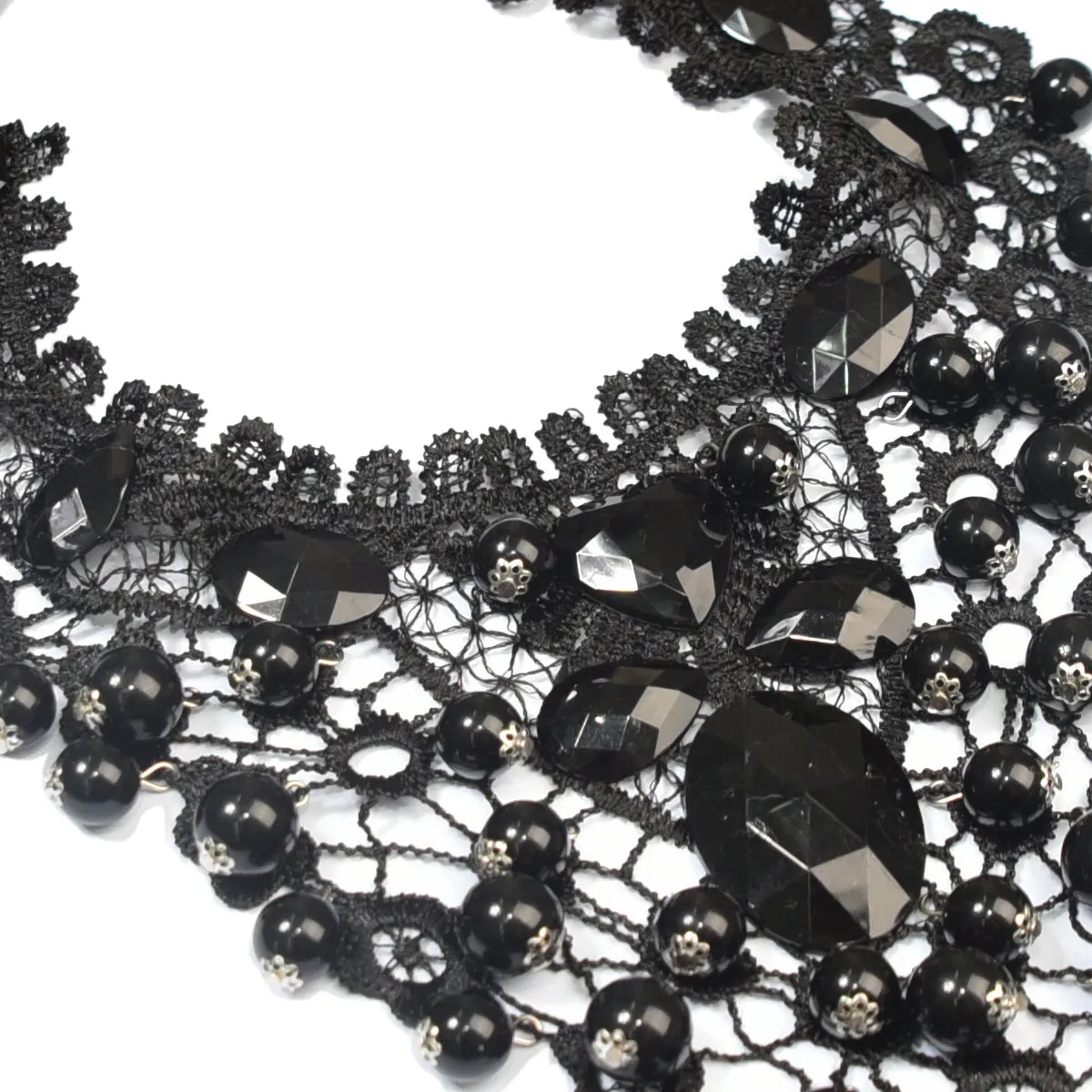 Black Diamond Neck Accessory