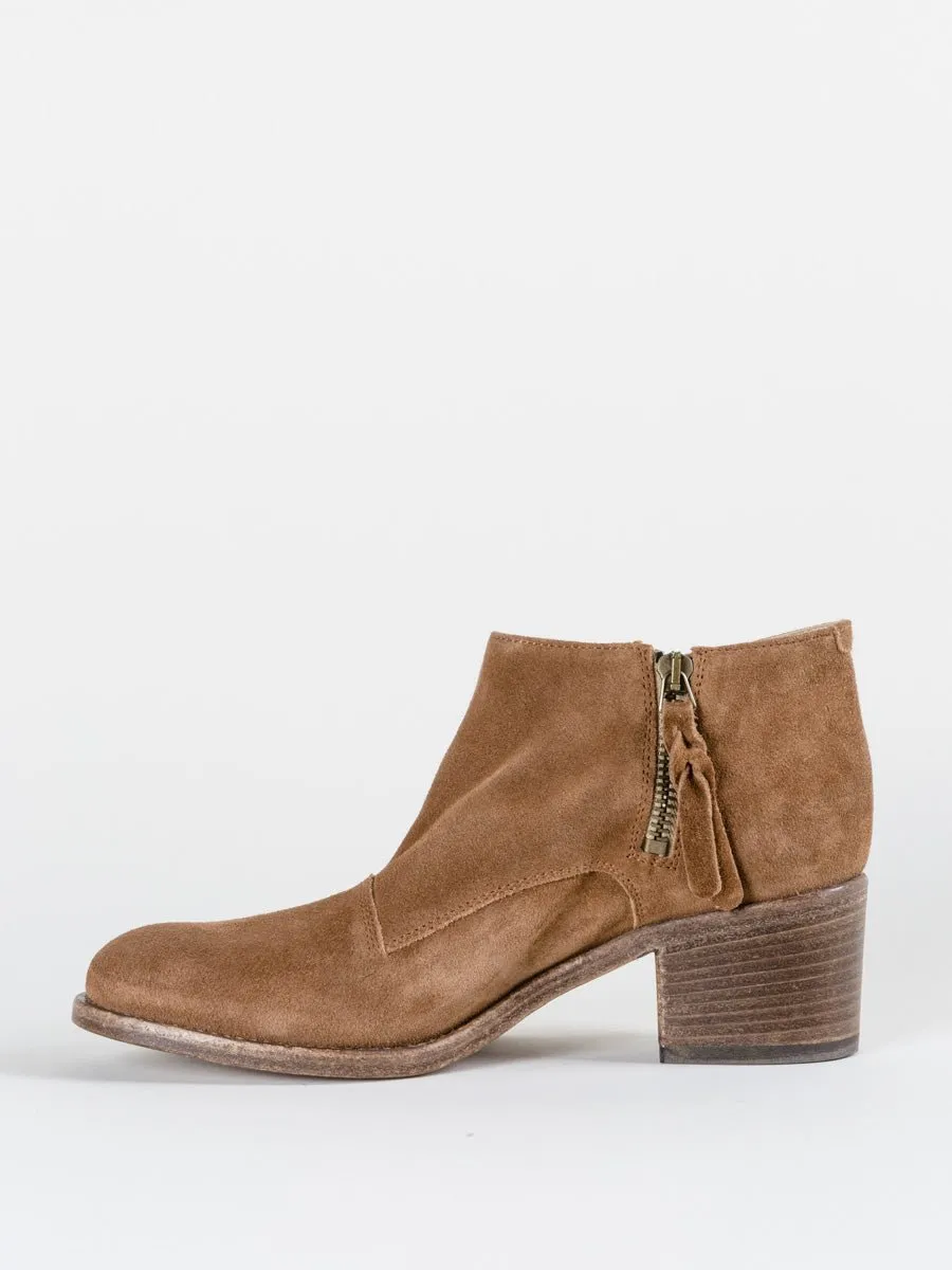 capricia boot