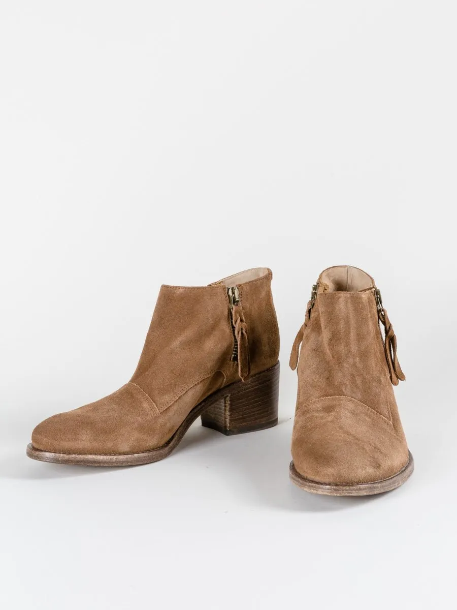 capricia boot