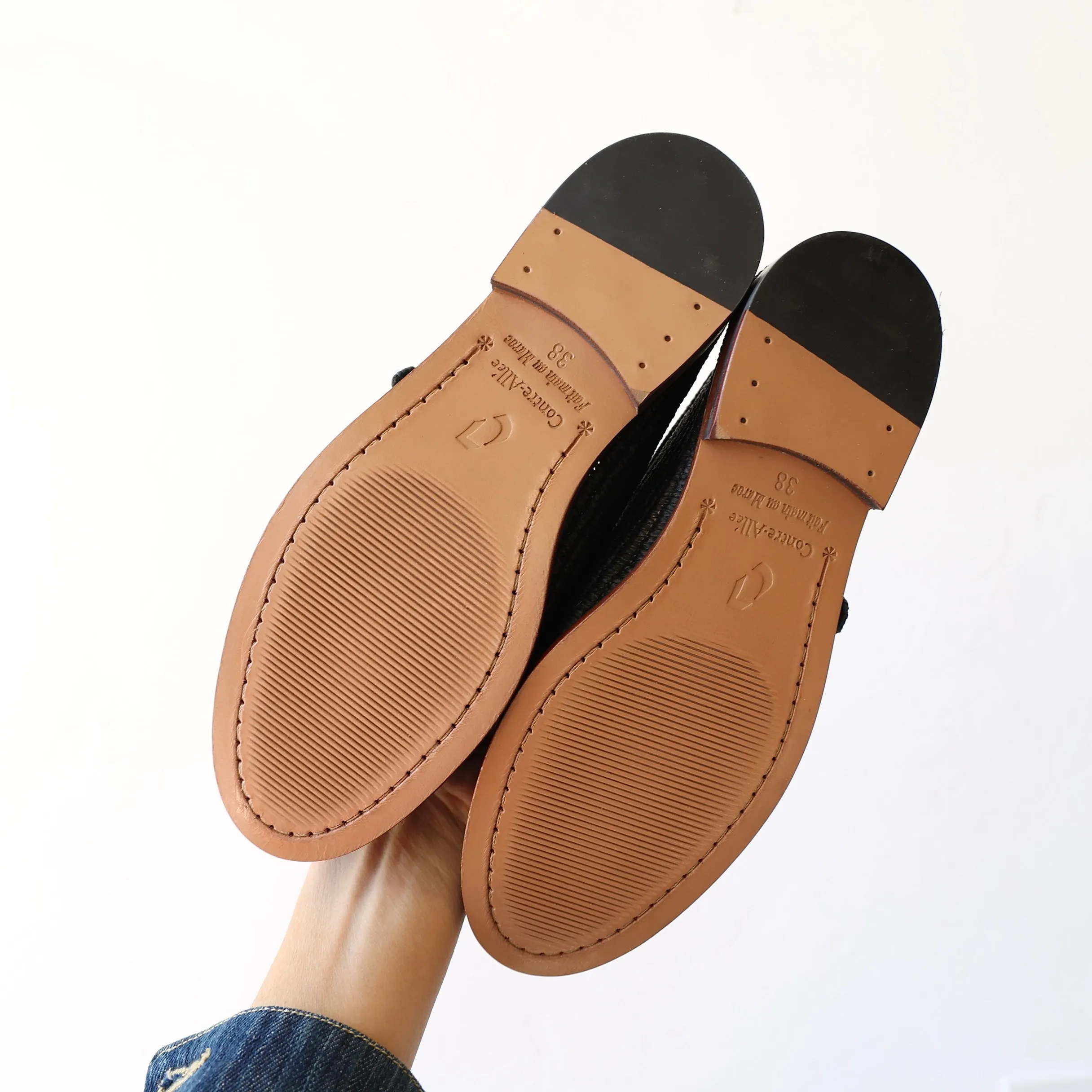 Contre-Allée Raffia Mary Janes - Black