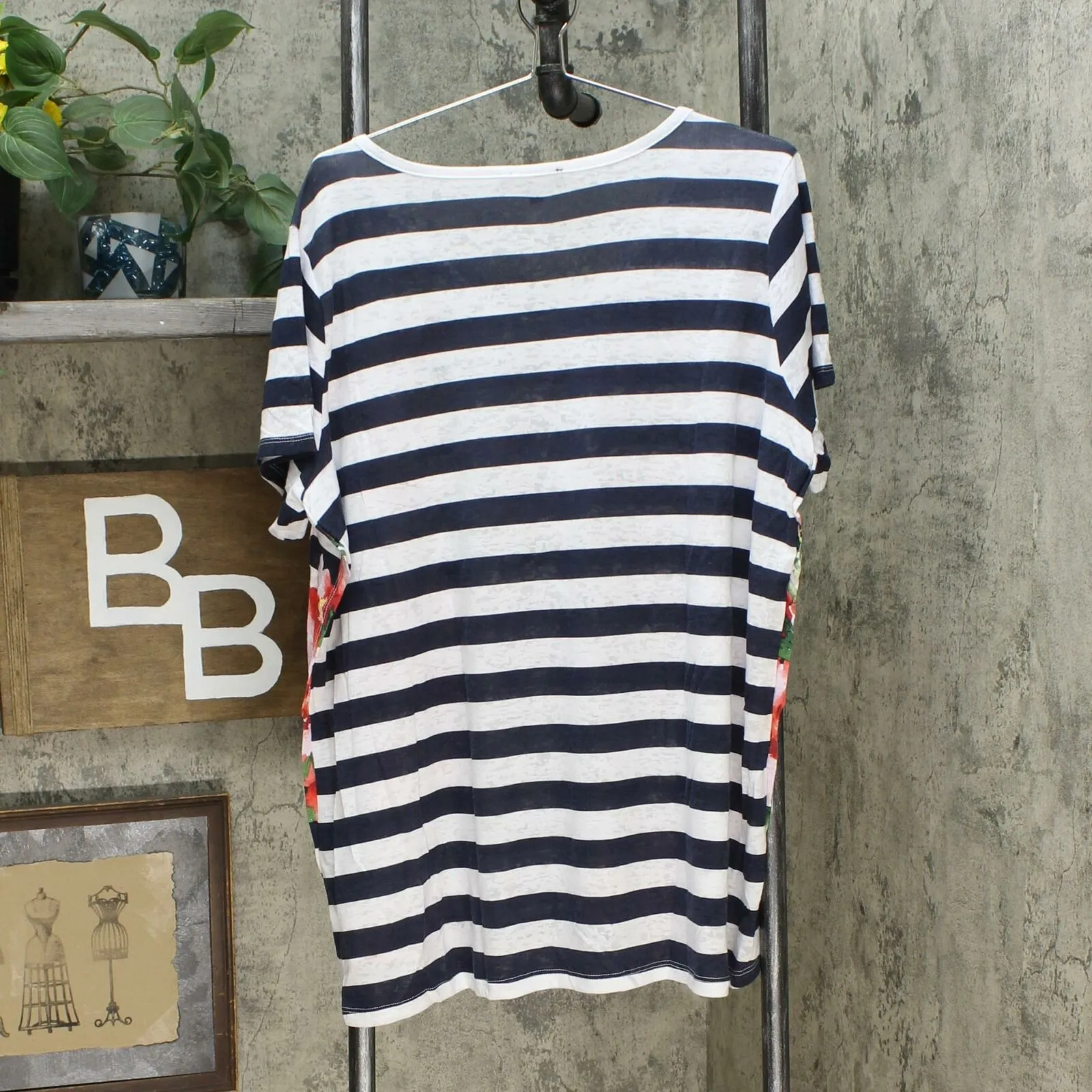 DG2 by Diane Gilman By Gilman Burnout Printed And Embellished Top Navy Plus 1X