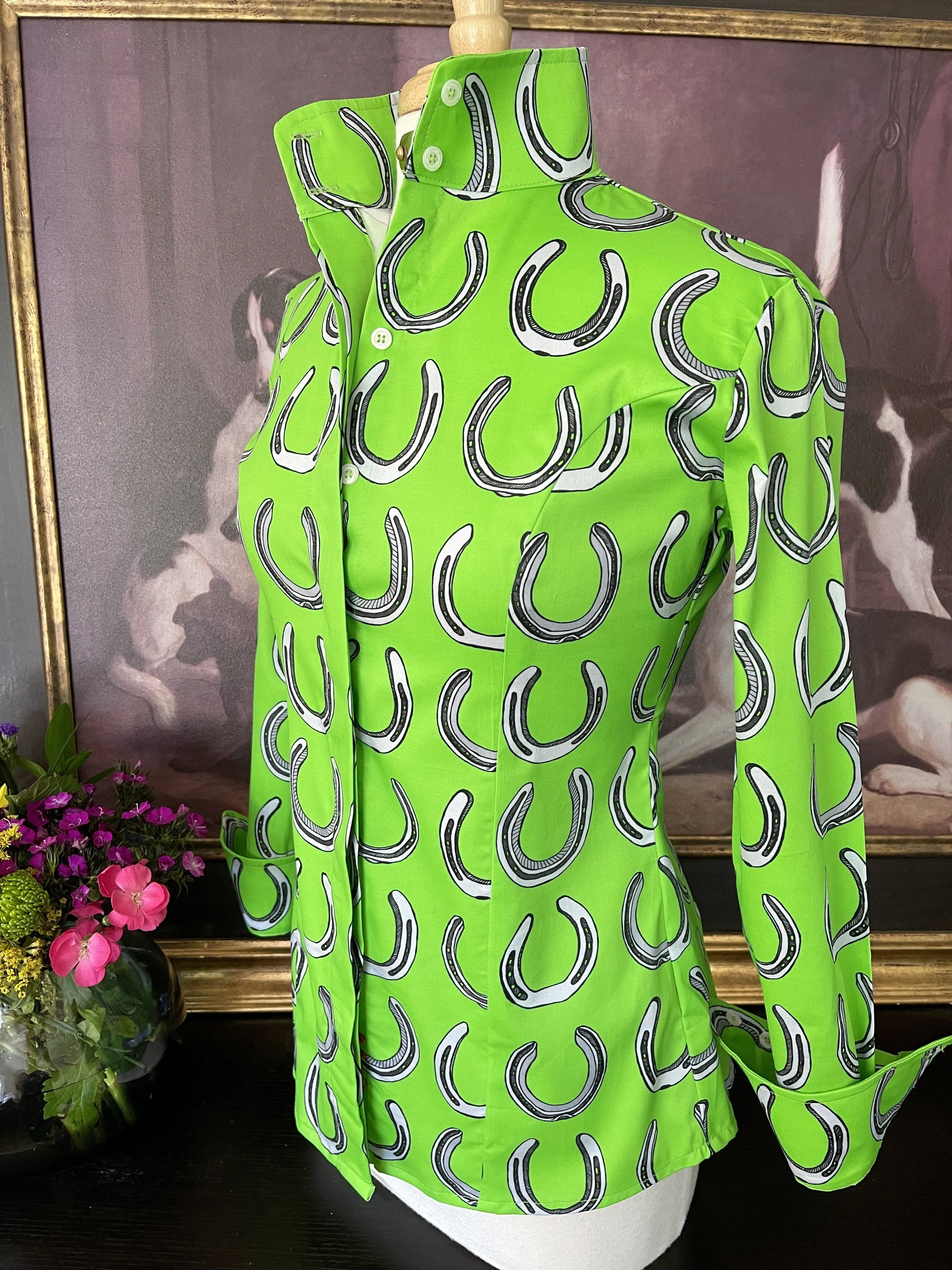 GIDDY UP SHIRT IN LIME