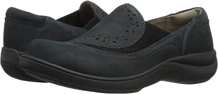 New in box! Aravon Women's Revsolace Loafers, Soft nubuck upper with laser cut-out detailing. Slip-on design, Black, Sz 8 Wide! Retails $140 
