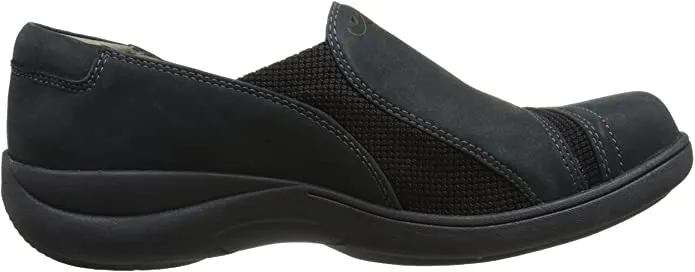 New in box! Aravon Women's Revsolace Loafers, Soft nubuck upper with laser cut-out detailing. Slip-on design, Black, Sz 8 Wide! Retails $140 