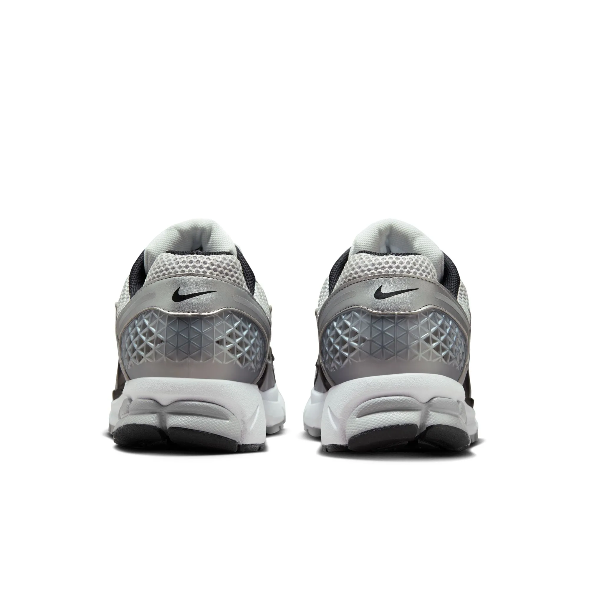 Nike Zoom Vomero 5 Men's Shoes