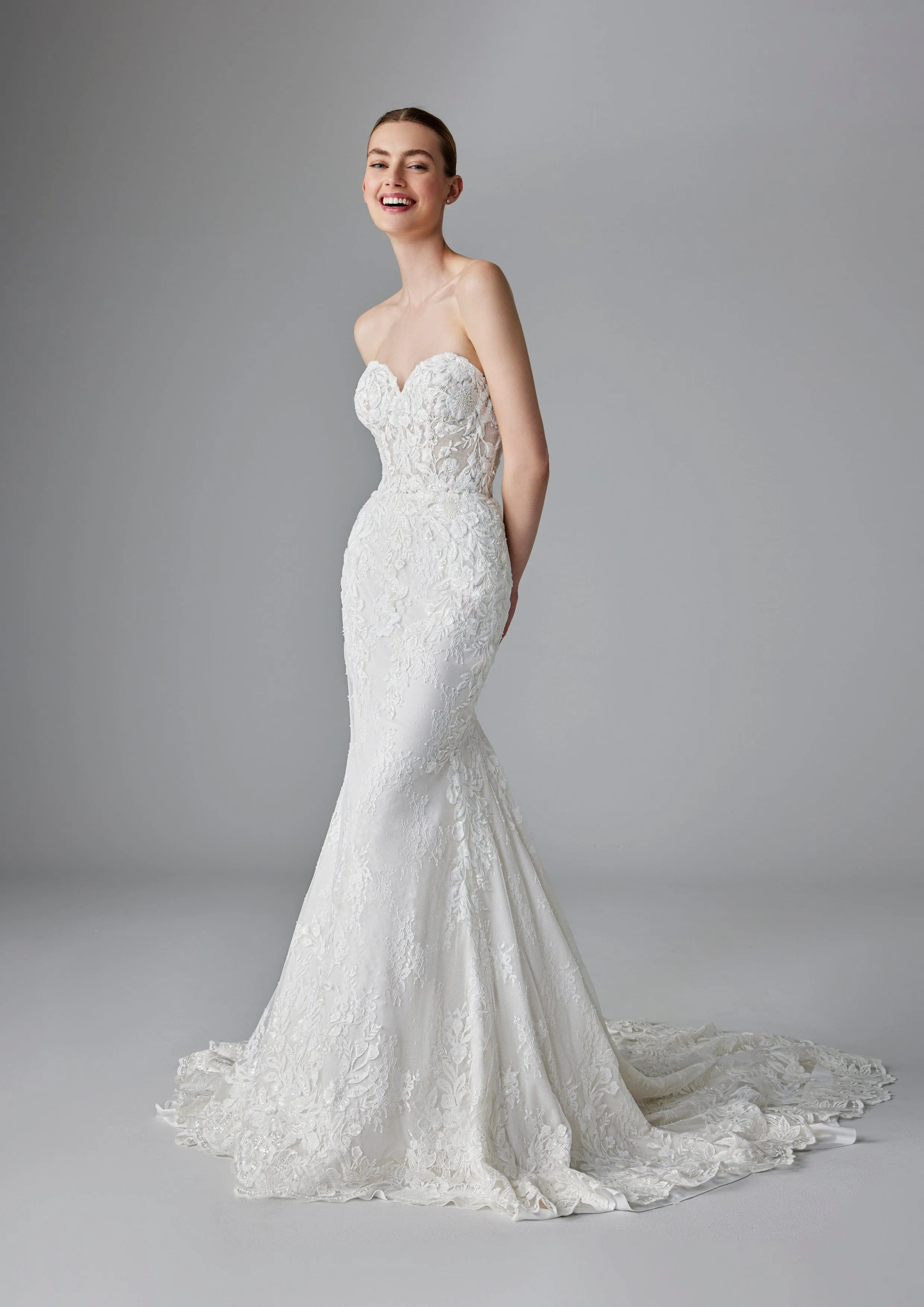 Pronovias: Jena