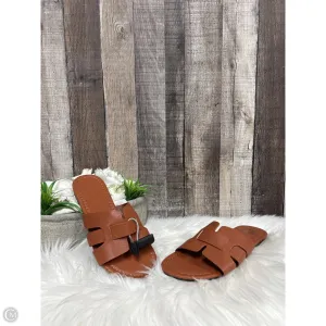 Sandals Flats By Cmf In Brown, Size: 9