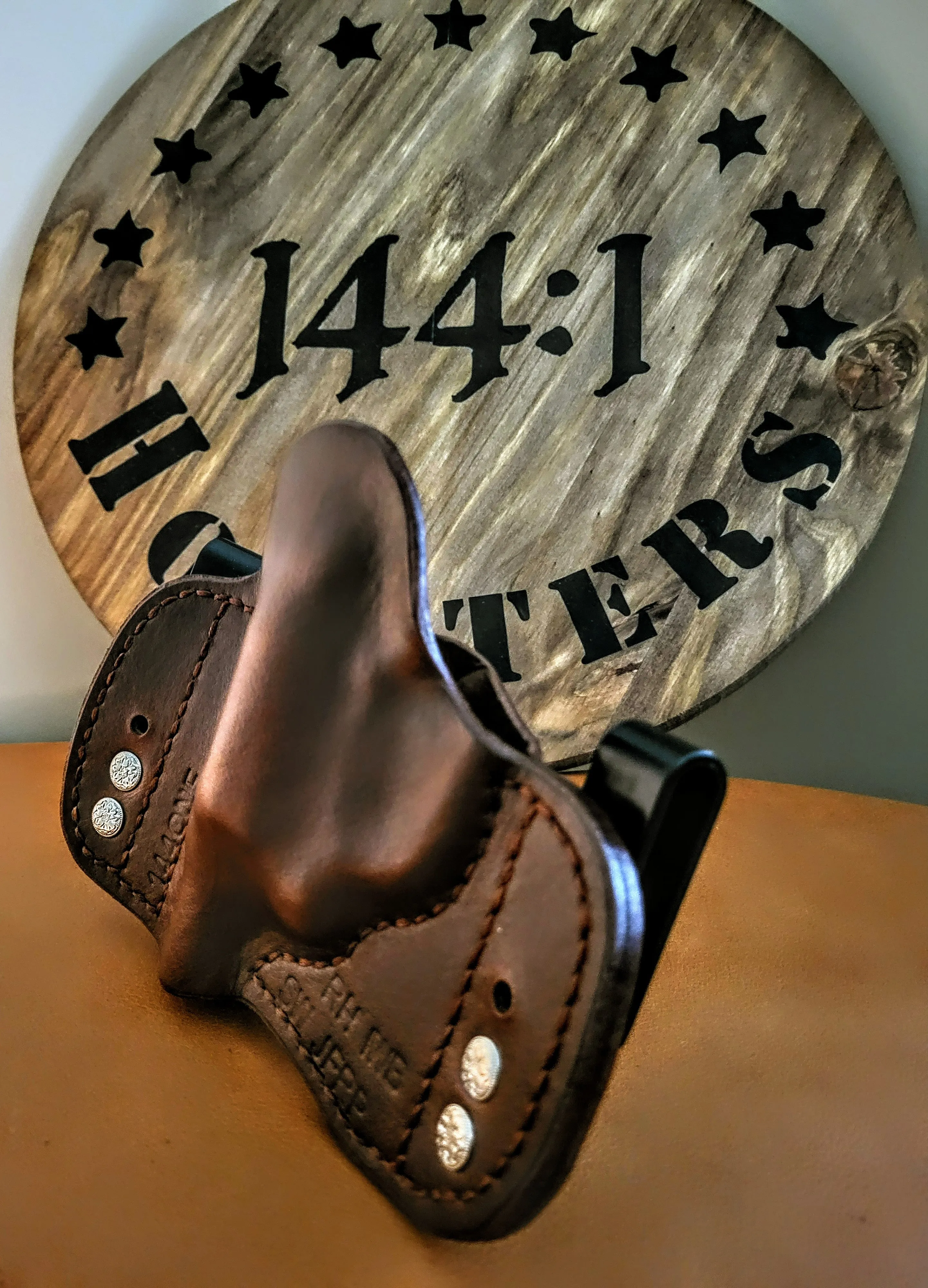 Smith and Wesson 642/J-Frame Revolver IWB LE Italian Leather Holster w/rub protector