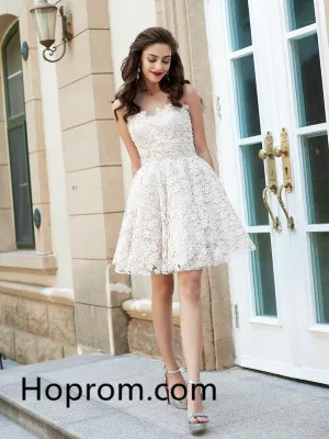 Sweetheart Sleeveless Rhinestone Lace Homecoming  Dresses