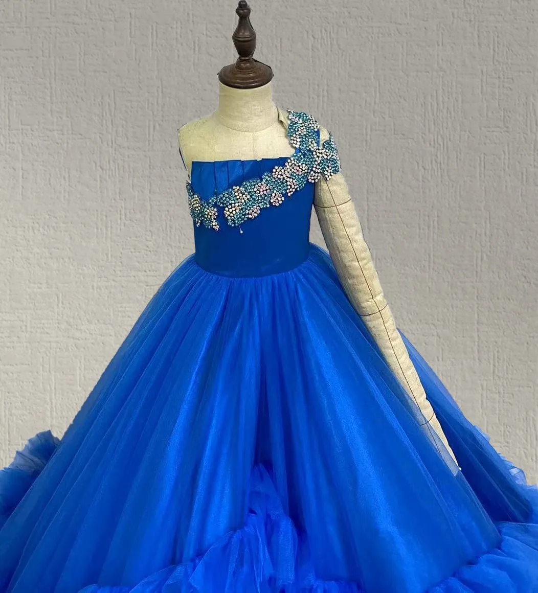 Teenages Stunning  Prom Couture with Sparkly Beaded