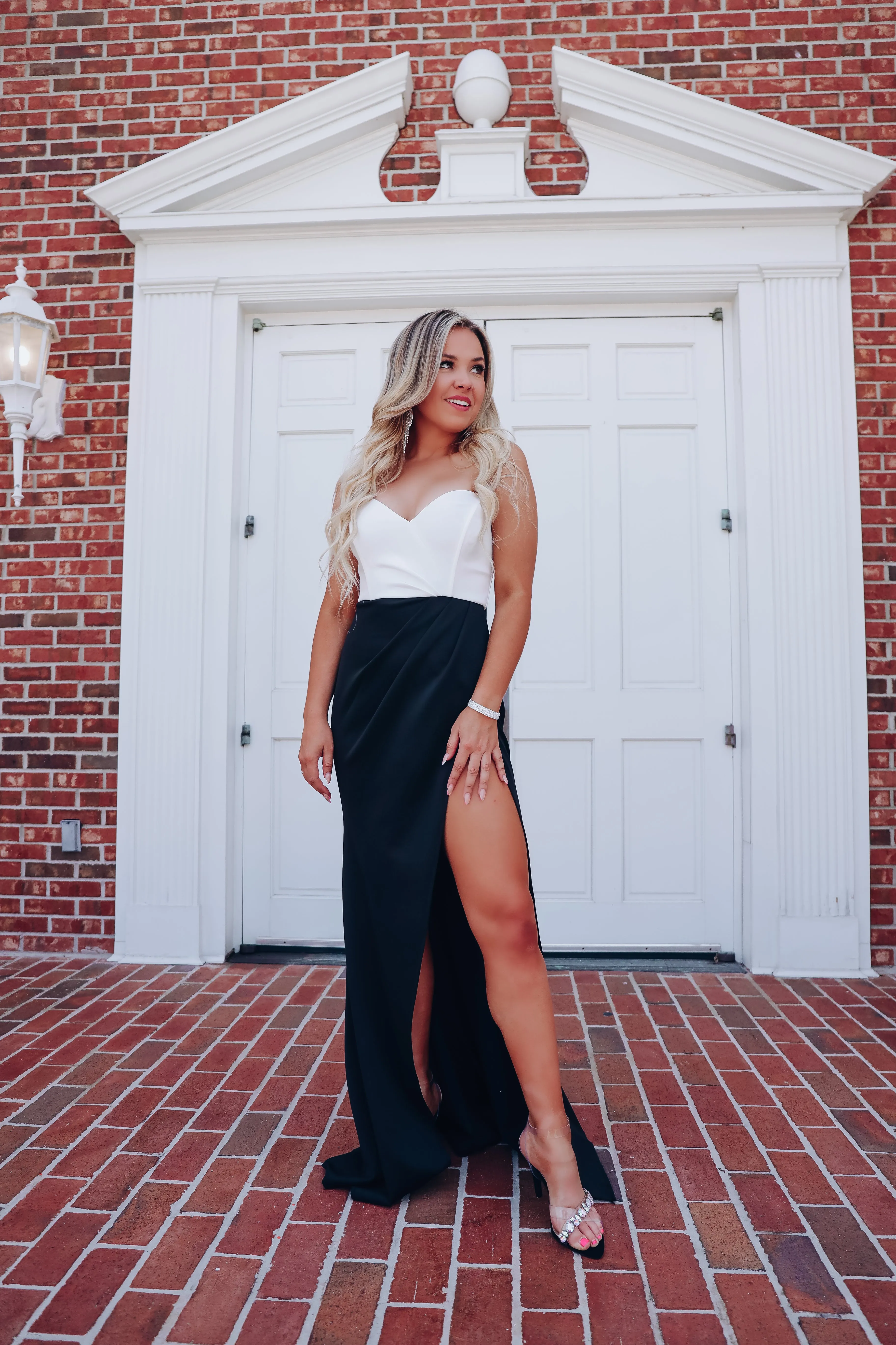 Treasured Moments Mermaid Hem Maxi Dress - Ivory/Black