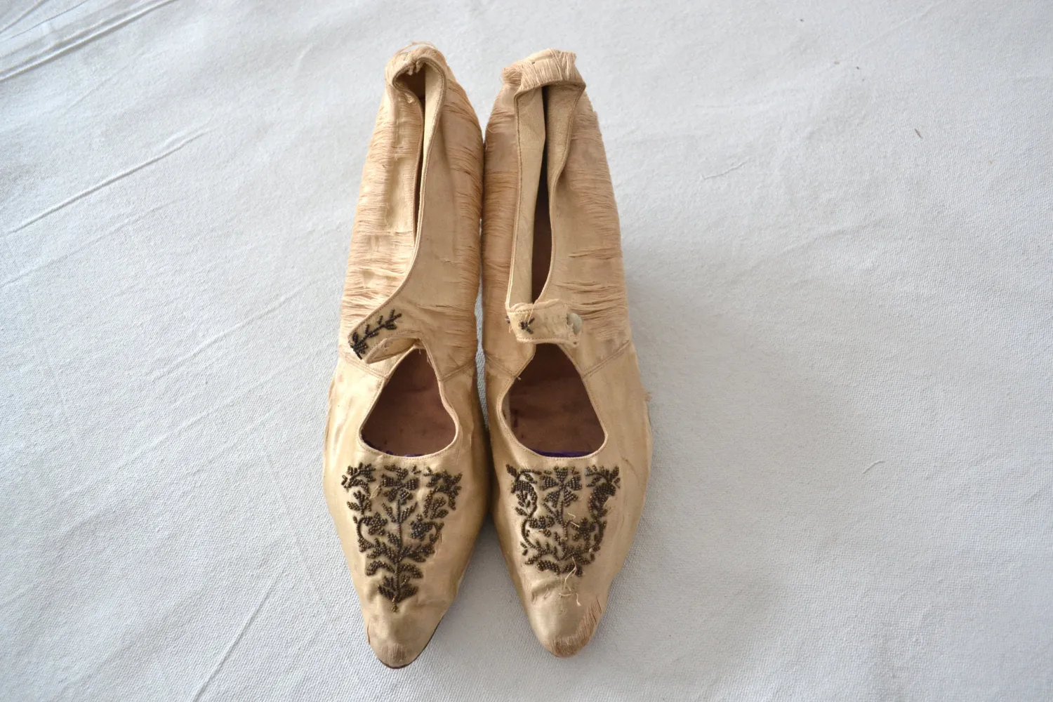Victorian Cream Silk Wedding Shoes