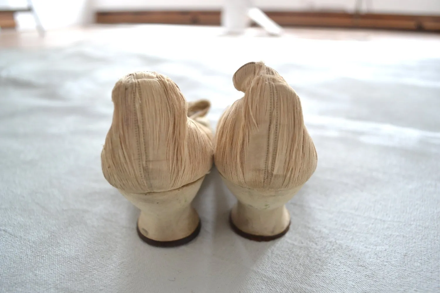Victorian Cream Silk Wedding Shoes