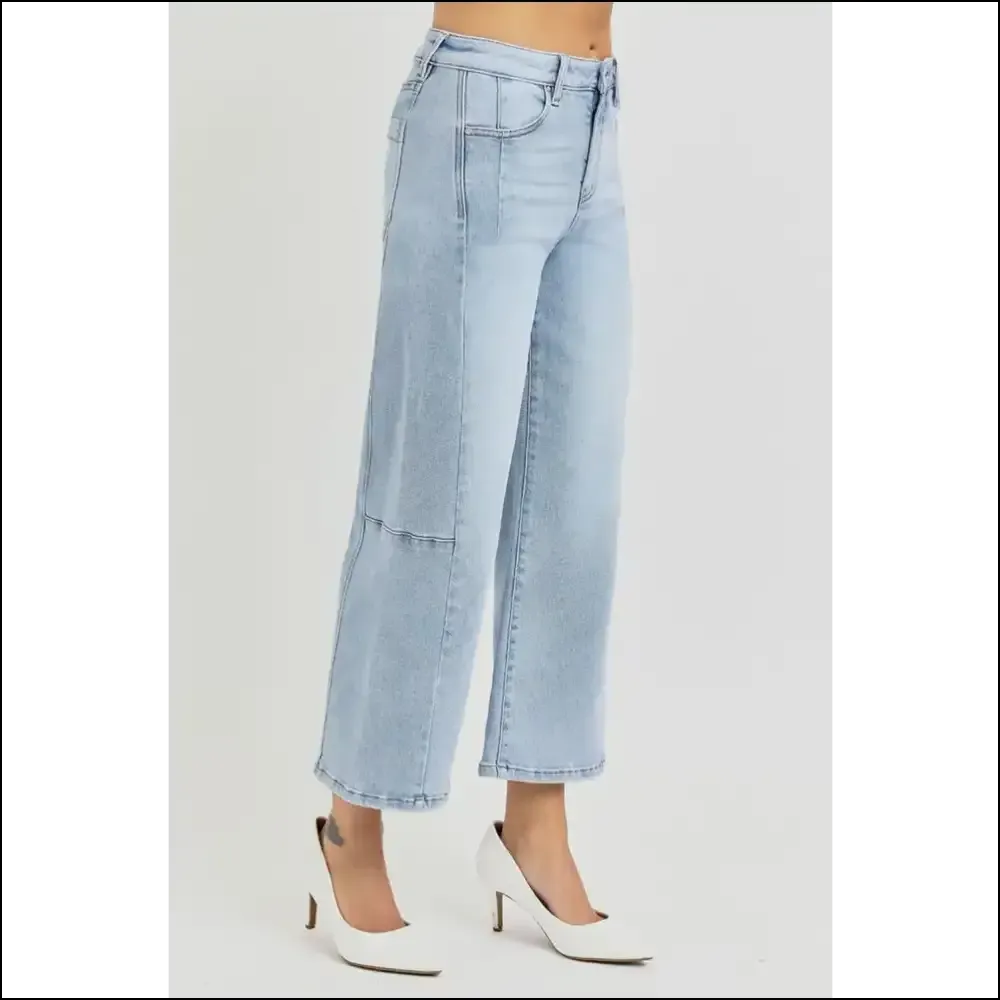 Wide Leg Wonders: where Chic High Rise Meets Comfort & Laughs at Life! 😂👖