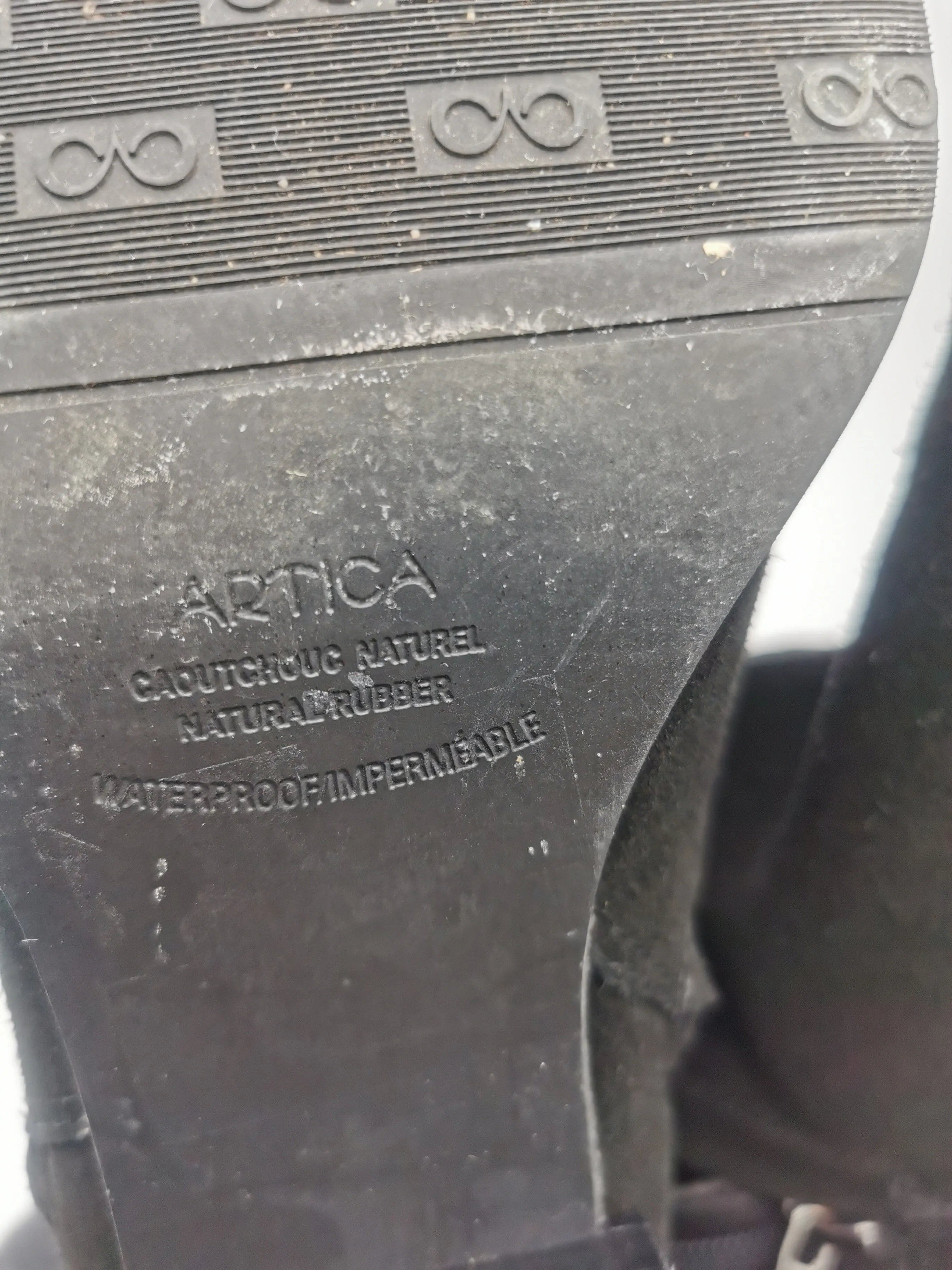 WOMENS SIZE 9M - ARTICA, Black Suede, Fleece Lined Ankle Rain / Winter Boots EUC B59